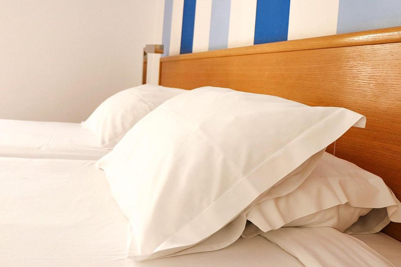 Double or Twin Room,1011247387:JPEG