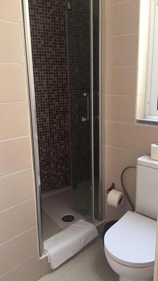 Chambre Lits Jumeaux avec Salle de Bains Privative