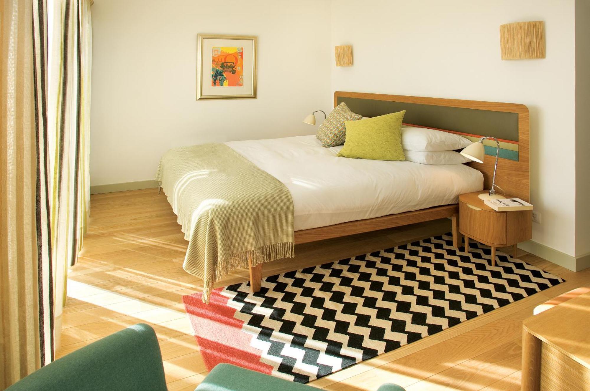 One-Bedroom Apartment,775649686:JPEG