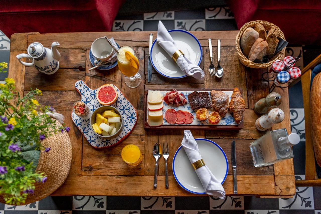 Deluxe Room,1651179534:JPEG