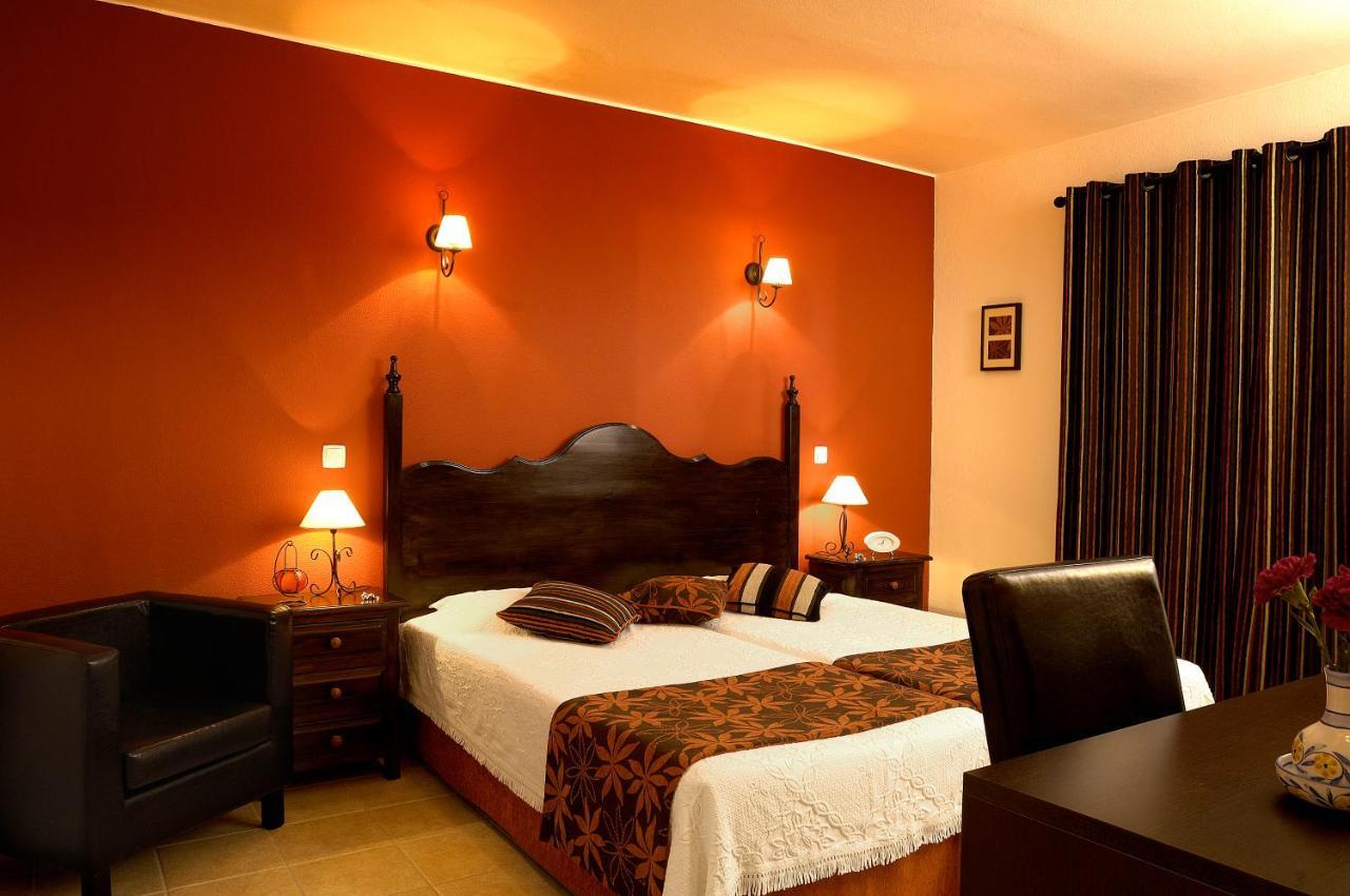 Chambre Lits Jumeaux Spacieuse