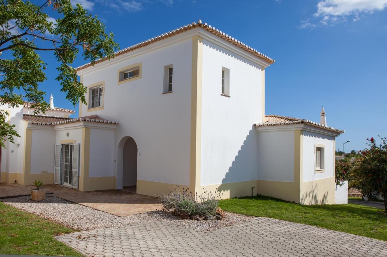Villa mit 3 Schlafzimmern und Gartenblick