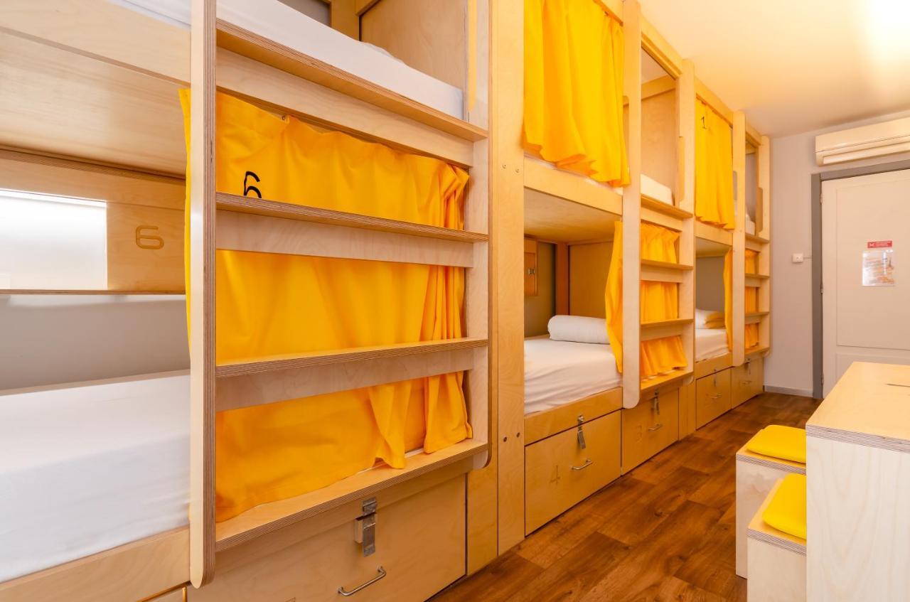 Bunk Bed 6-Bed Mixed Dormitory Room