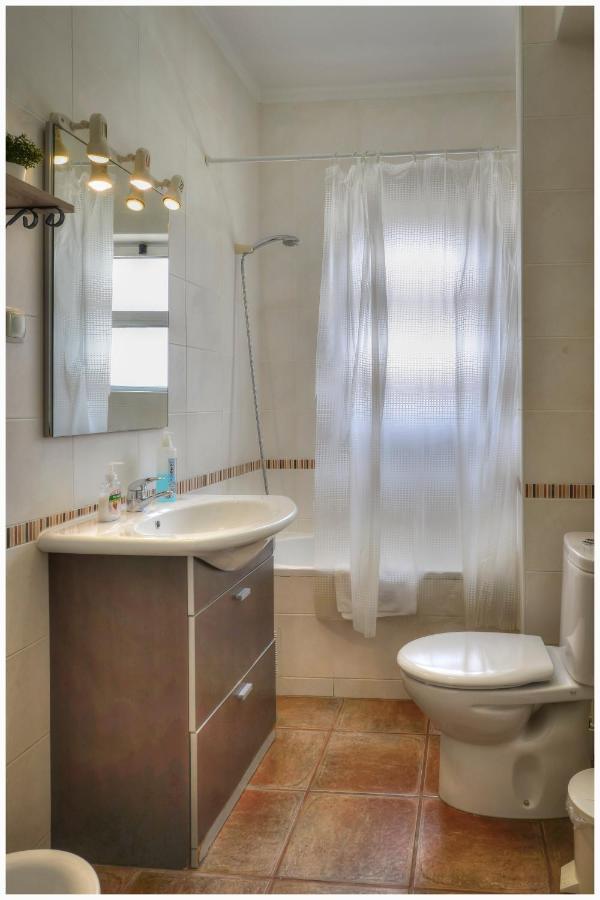 Two-Bedroom Apartment with Sea View,1111854096:JPEG