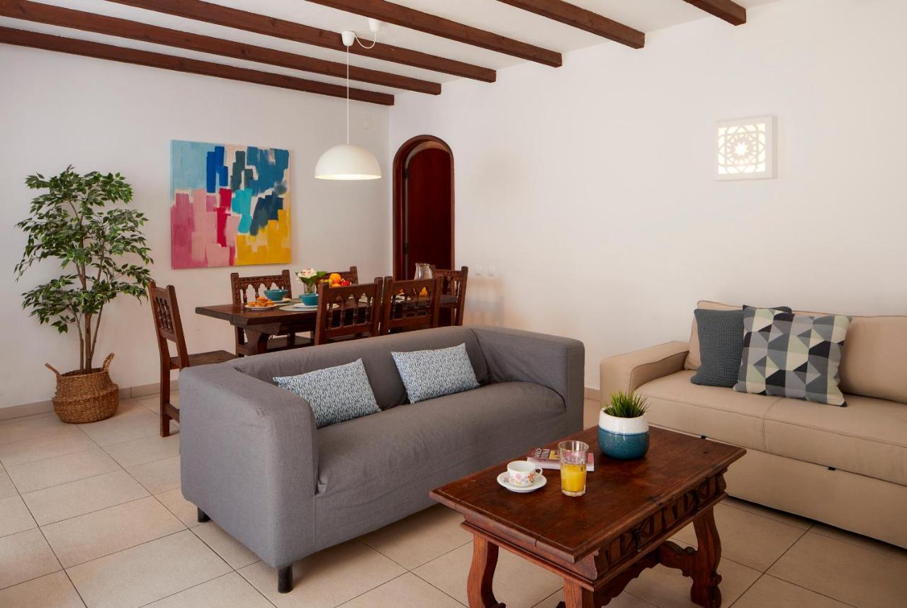 Three-Bedroom Apartment,1115025624:JPEG