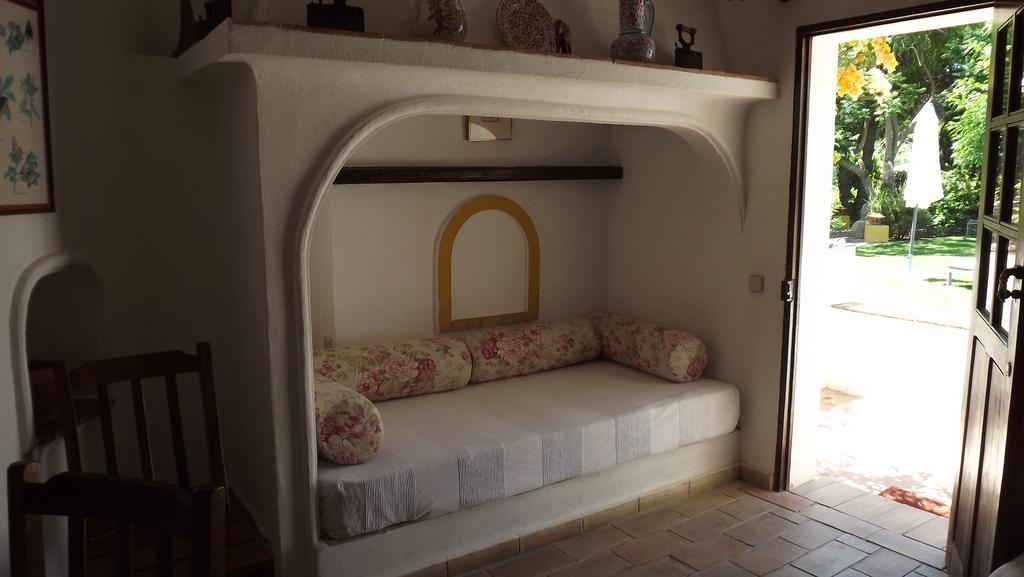 One-Bedroom Apartment (4 Adults)