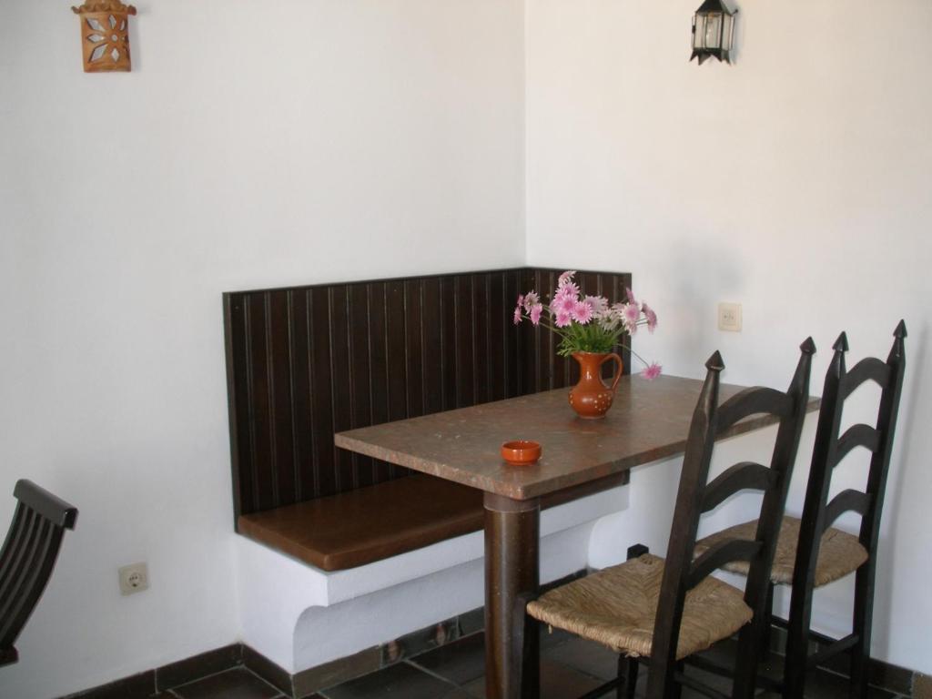 One-Bedroom Apartment with Twin Beds,11310128:JPEG