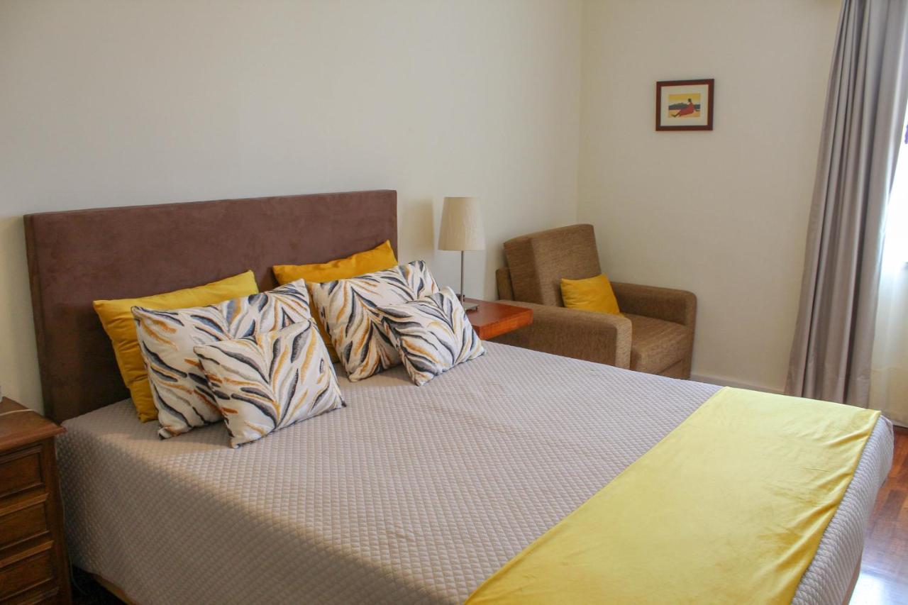 Quarto Duplo com Casa de Banho Privativa