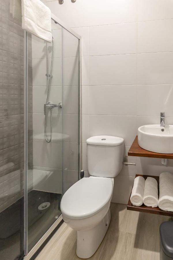 Quarto Individual com Banheiro Privativo