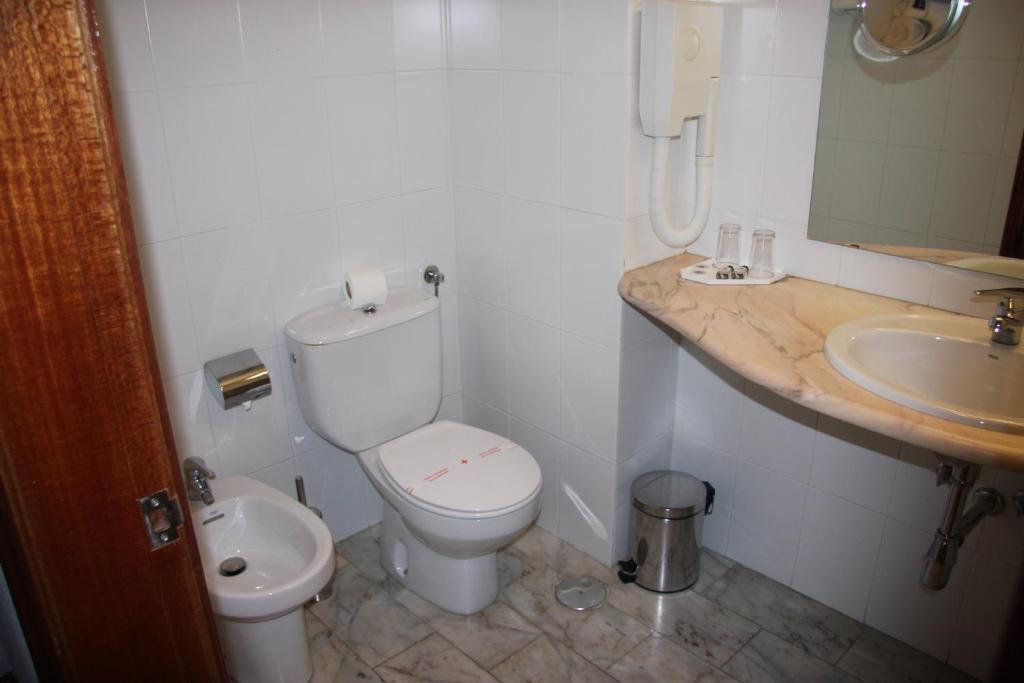 Double or Twin Room,11824312:JPEG