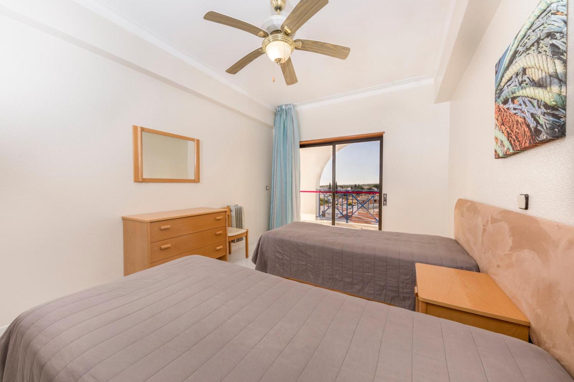 One-Bedroom Apartment Side Sea View,641551719:JPEG