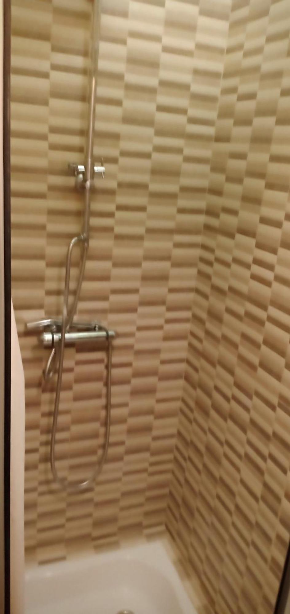 Single Room,1215939526:JPEG
