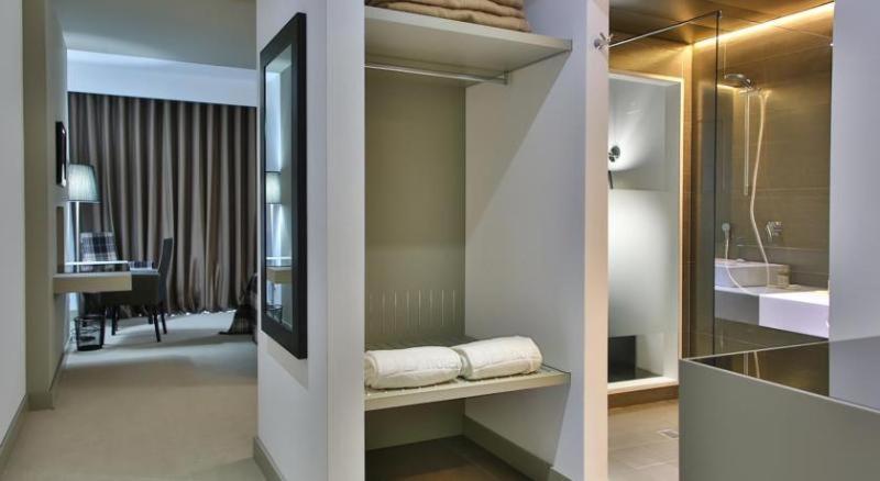 Double Room Terrace River View Ground Floor