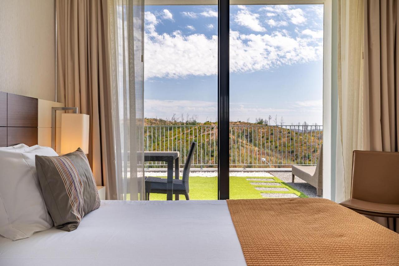 Suite Terrace Mountain View