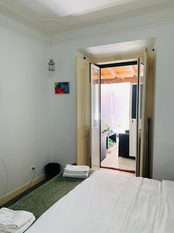 Quarto Duplo com Banheiro Compartilhado