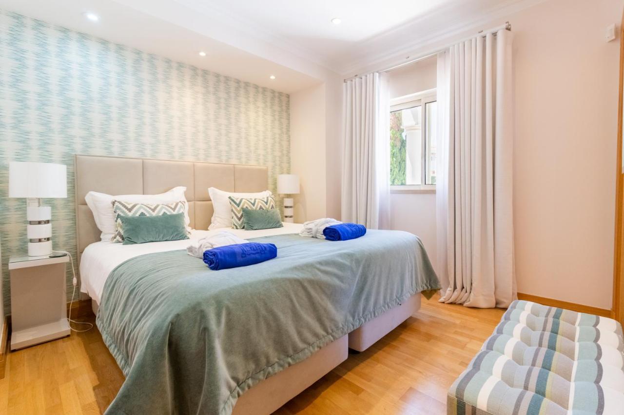 Apartamento com 3 Quartos e Vista Mar - 1º Andar