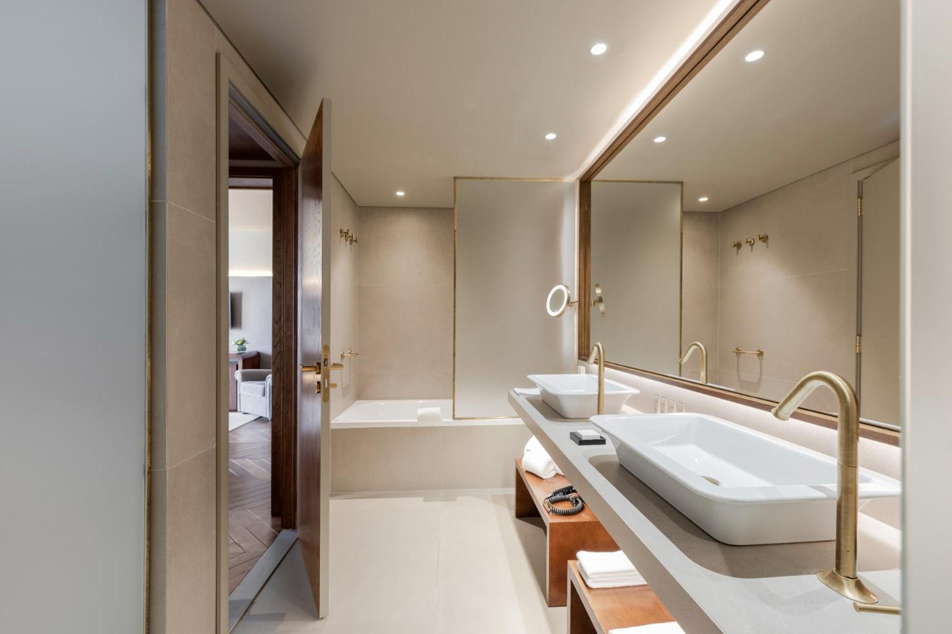 Suite with Ocean View