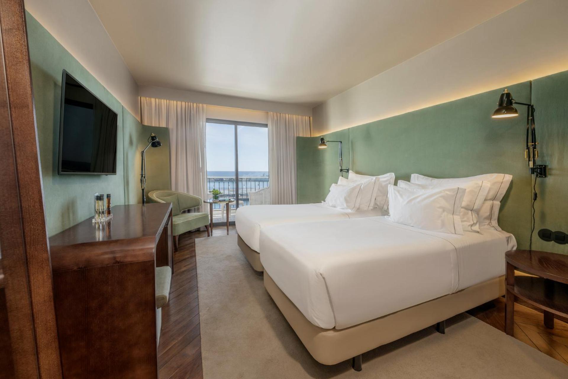 Double Room or Twin Room with Ocean View