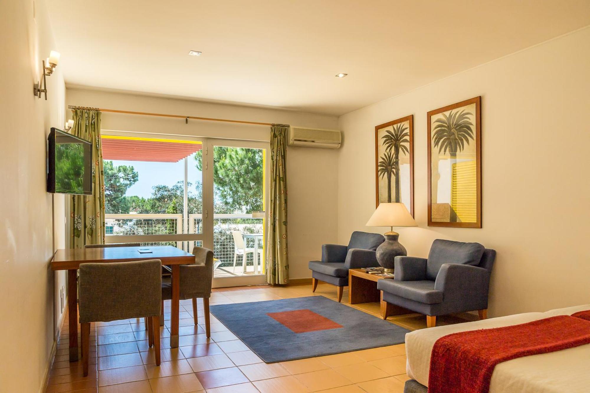 Studio-Apartment mit Poolblick