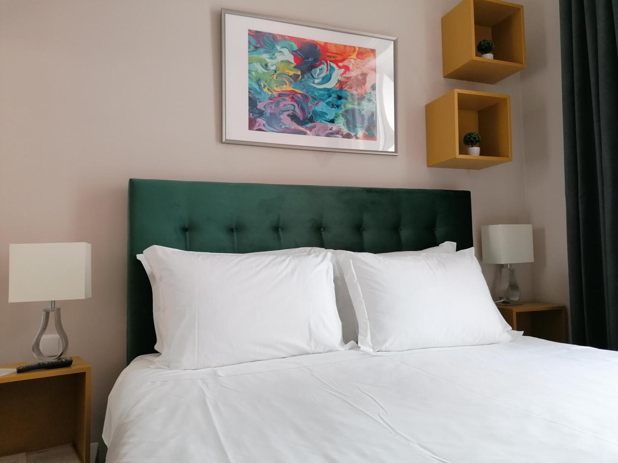 Deluxe Suite,1284709267:JPEG