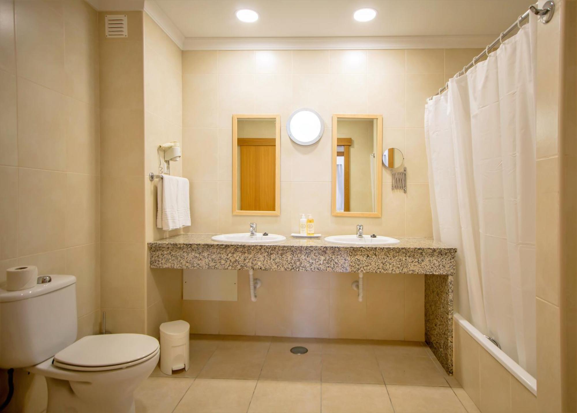 Apartamento com 1 Quarto e Vista Piscina