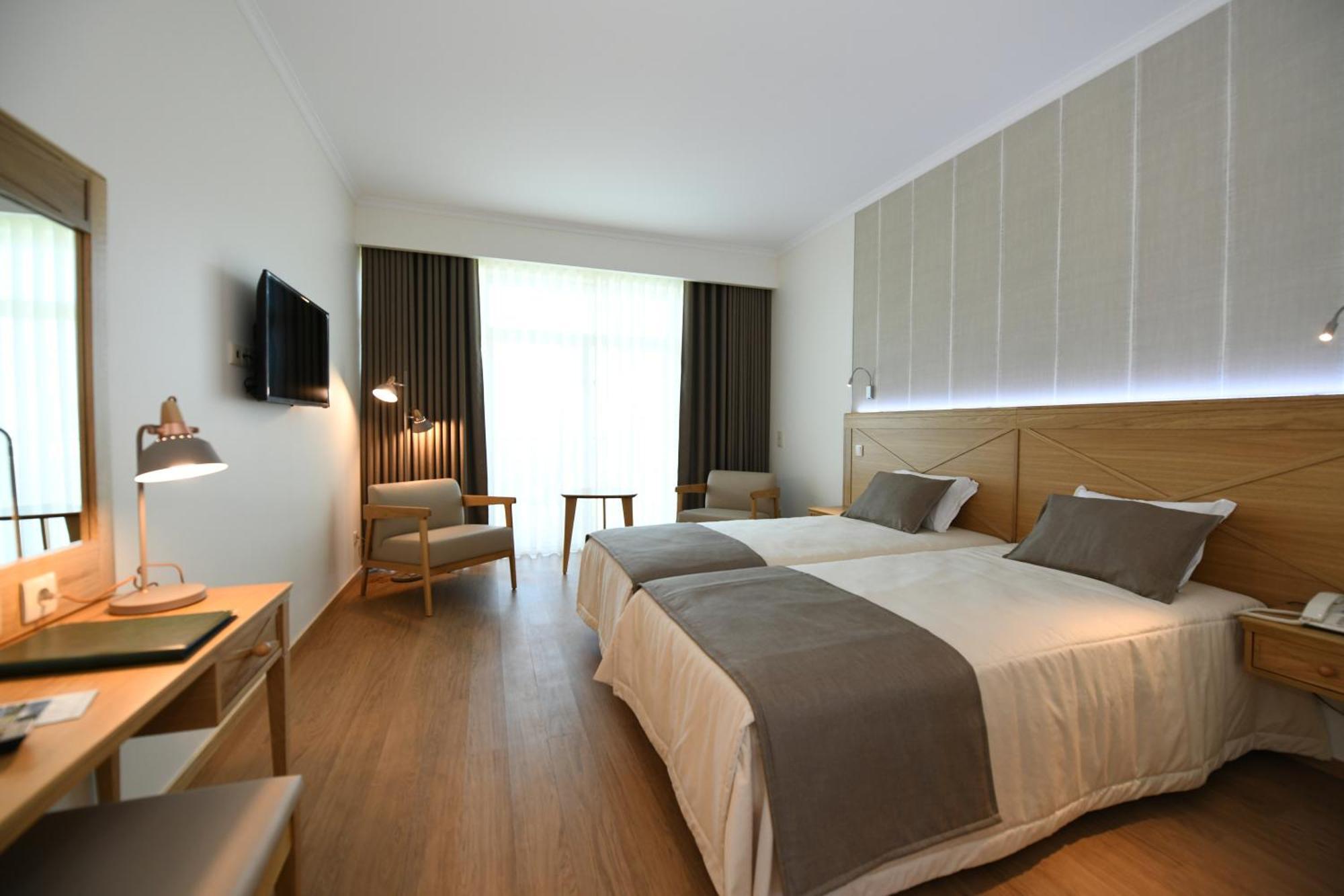 Twin Room,1287250588:JPEG