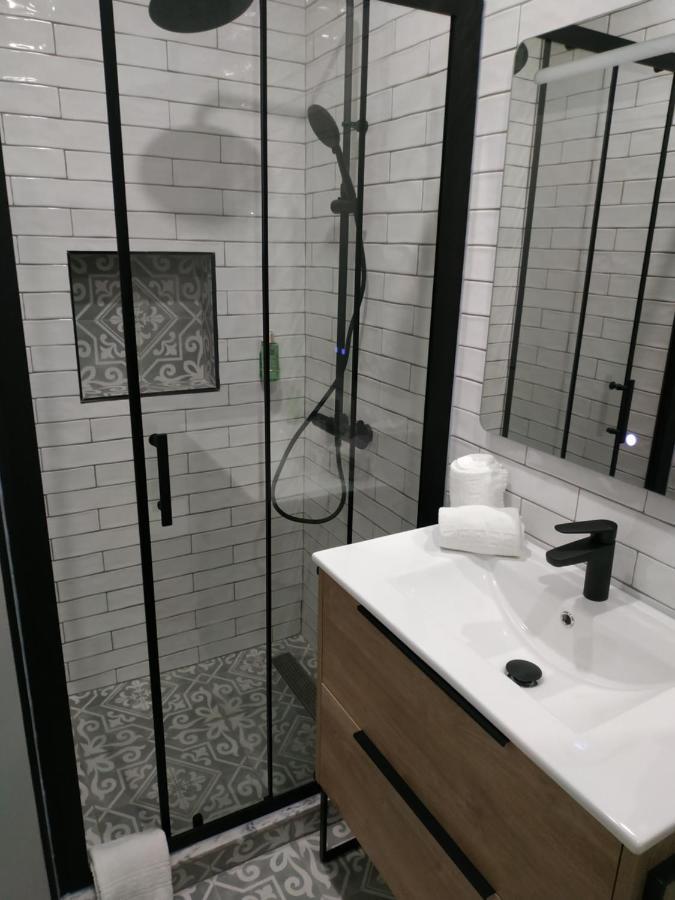 Double Room with Private Bathroom,1303776103:JPEG