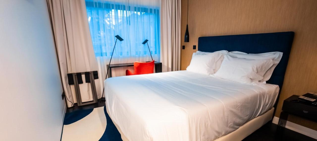 Quarto Econômico com 2 Camas de Solteiro
