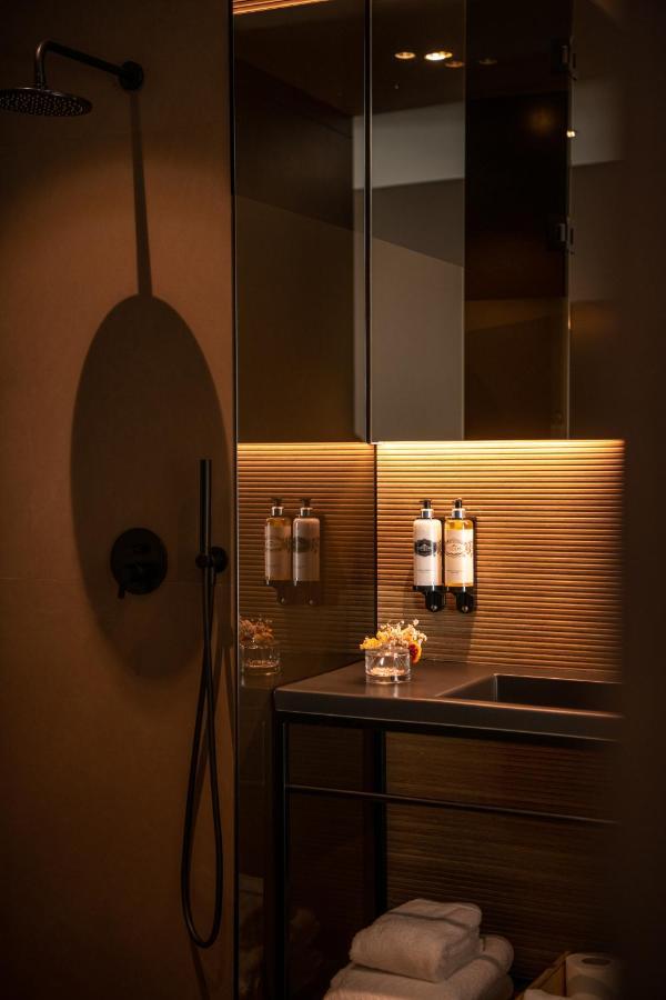 Deluxe Double Room Vineyards View Balcony