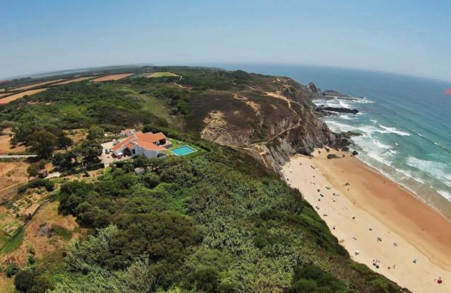 Quarto Duplo com Vista Jardim