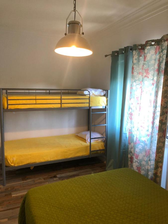 Quarto Família com Banheiro Compartilhado