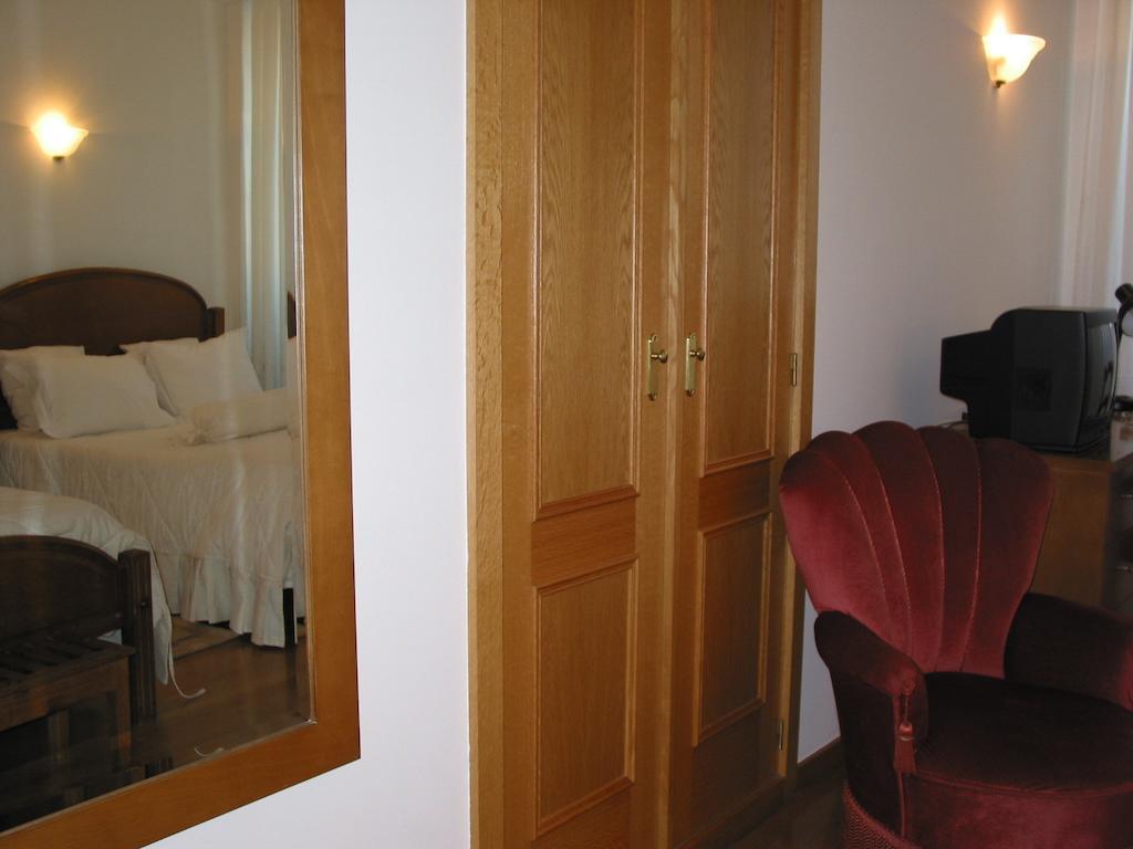 Habitación Familiar (2 adultos + 1 niño)