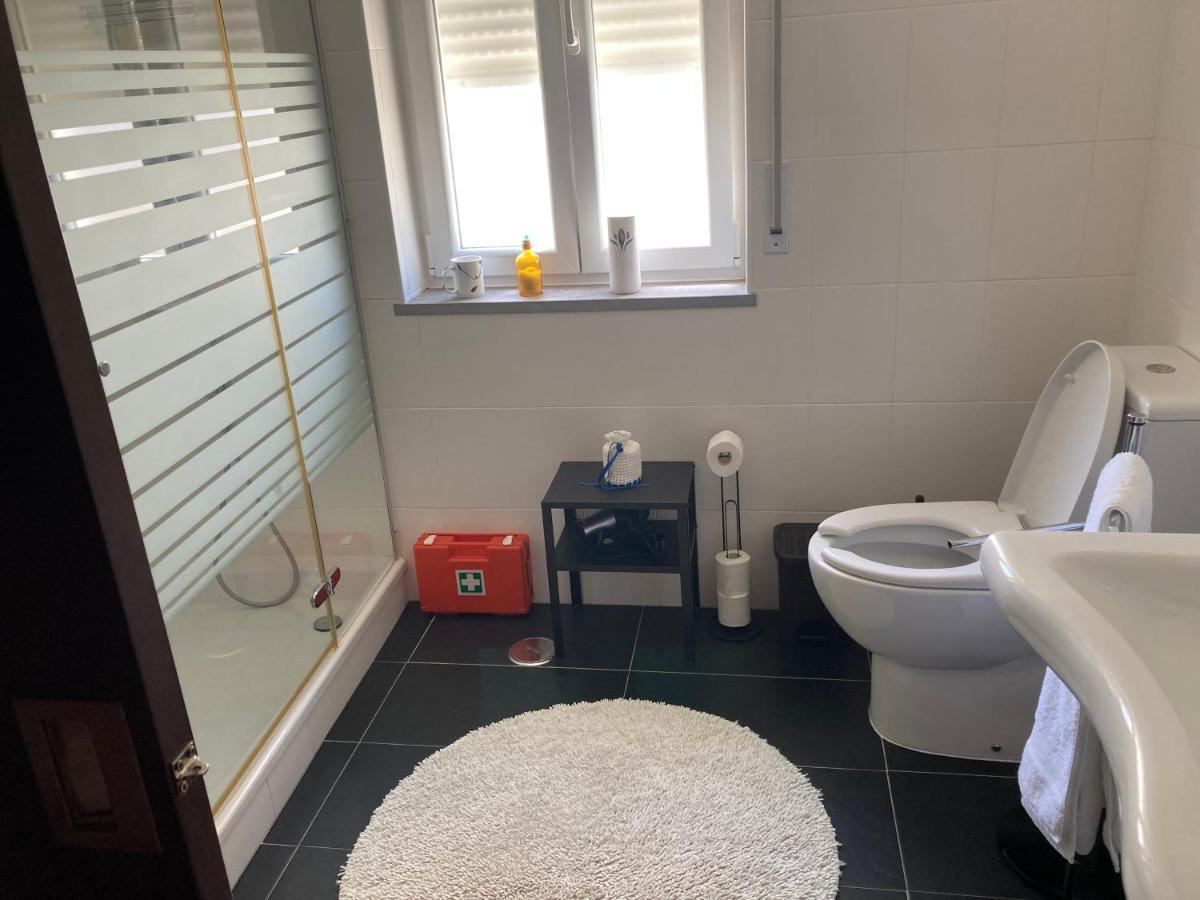 Quarto Duplo com Casa de Banho Privativa