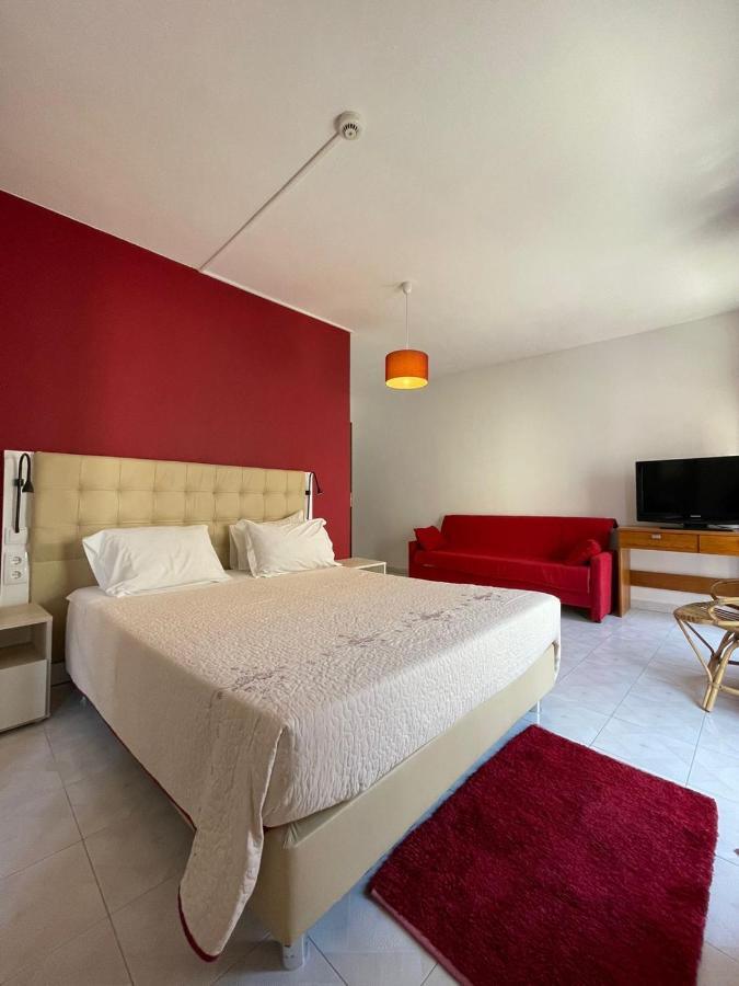 Double Room,1243849768:JPEG