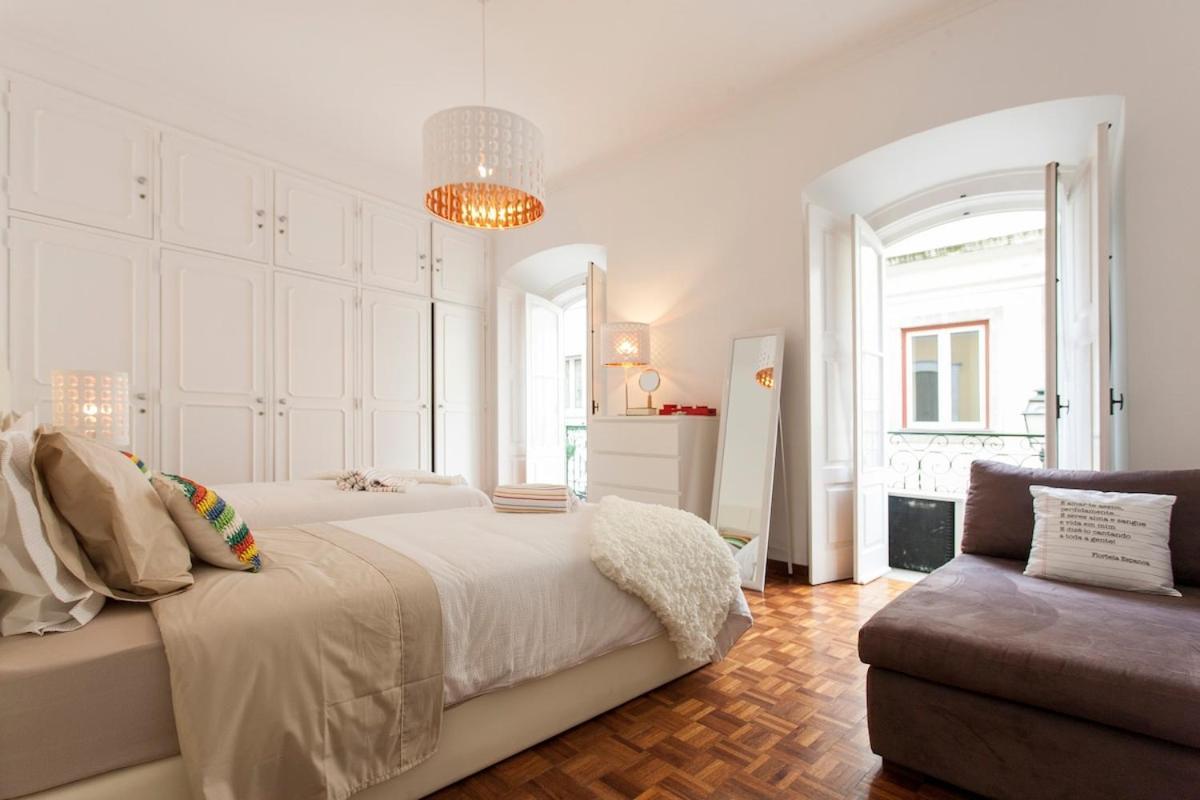 Tweepersoonskamer met 1 of 2 Bedden en Eigen Externe Badkamer