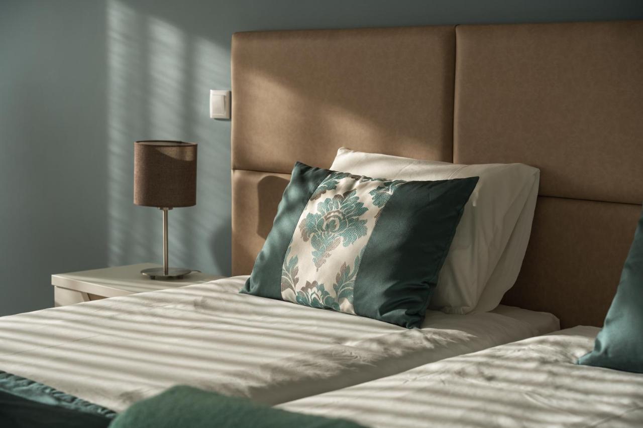 Deluxe Double or Twin Room Sea View