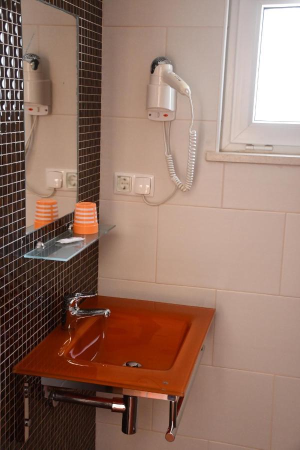 Quarto Triplo com Terraço