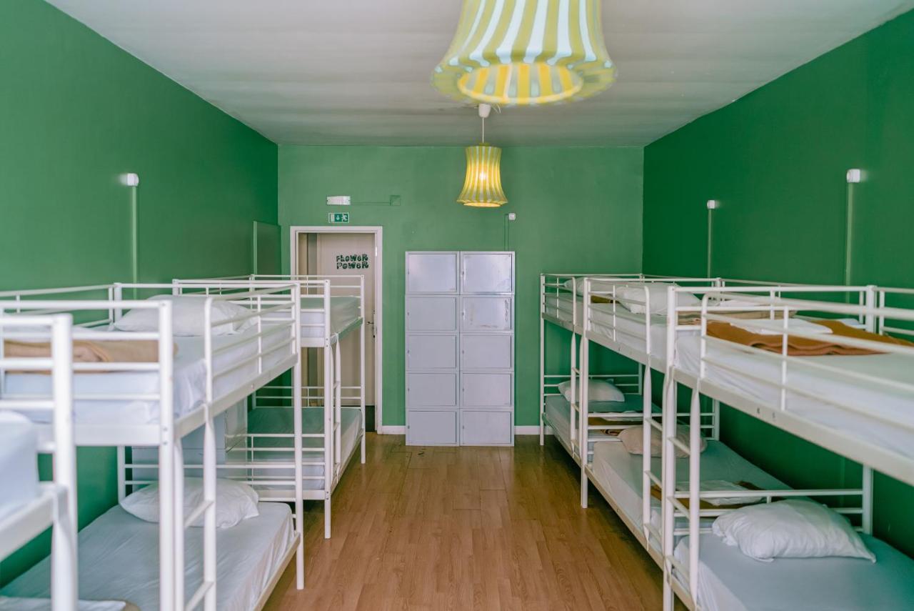 Bed 12-Bed Mixed Dormitory Room