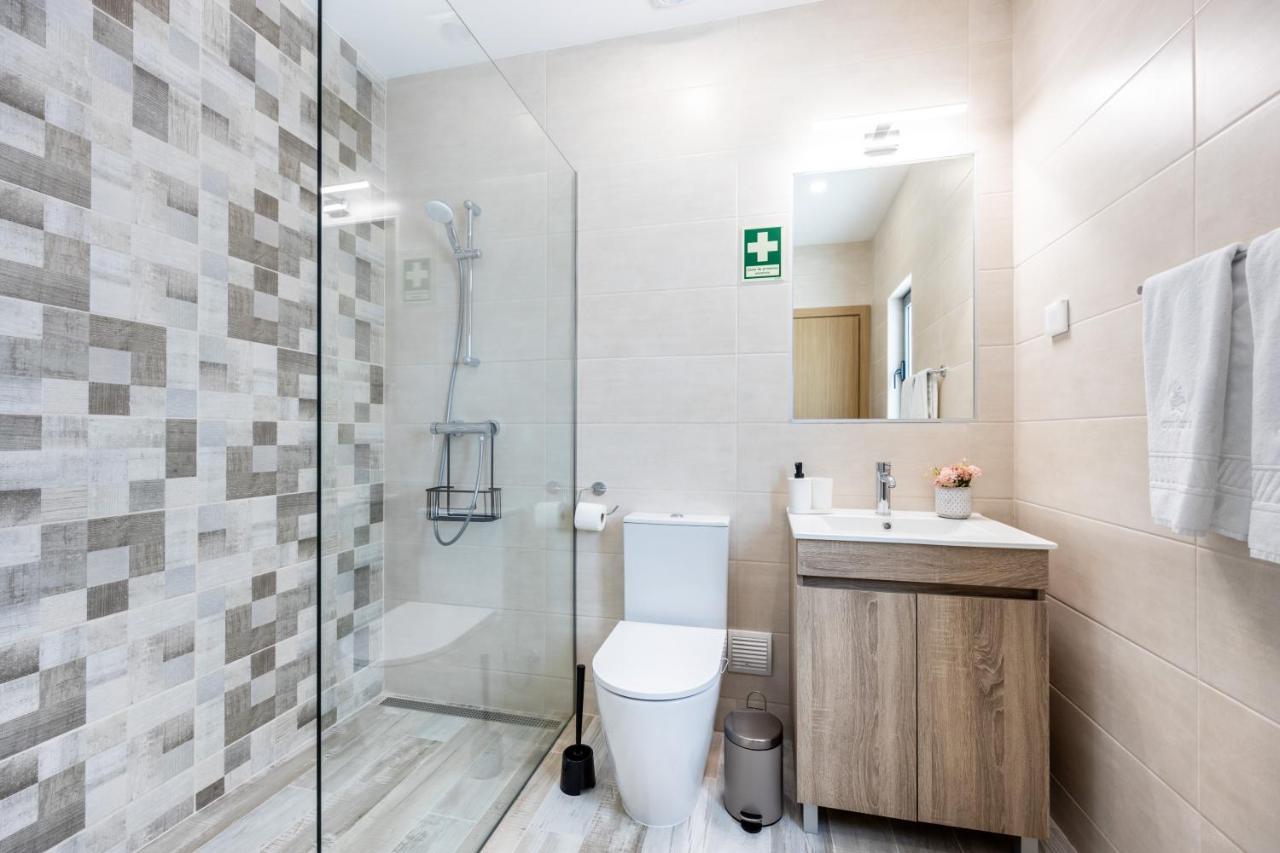 Quarto Duplo ou Twin Deluxe com Acesso à Piscina
