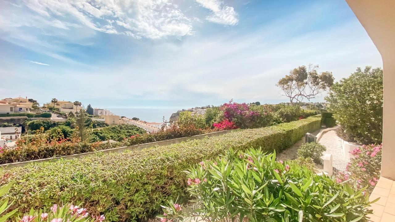 Two-Bedroom Apartment Sea View