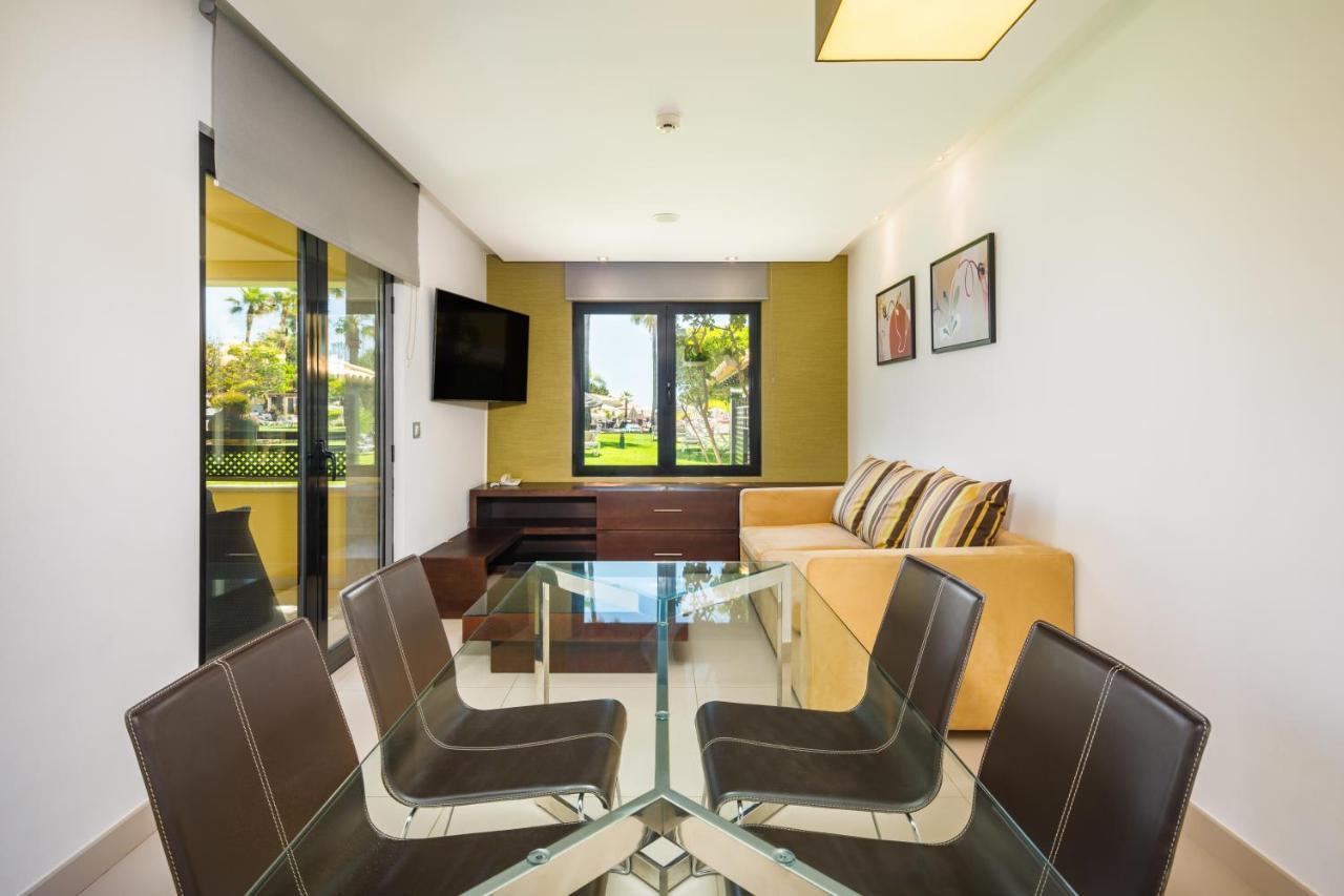 Two-Bedroom Apartment,1420564923:JPEG