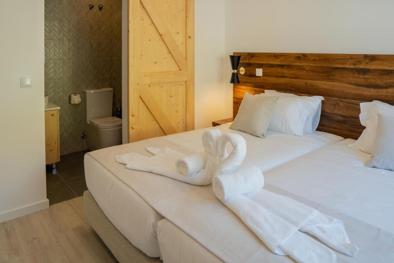 Quarto Duplo ou Twin com Vista Piscina