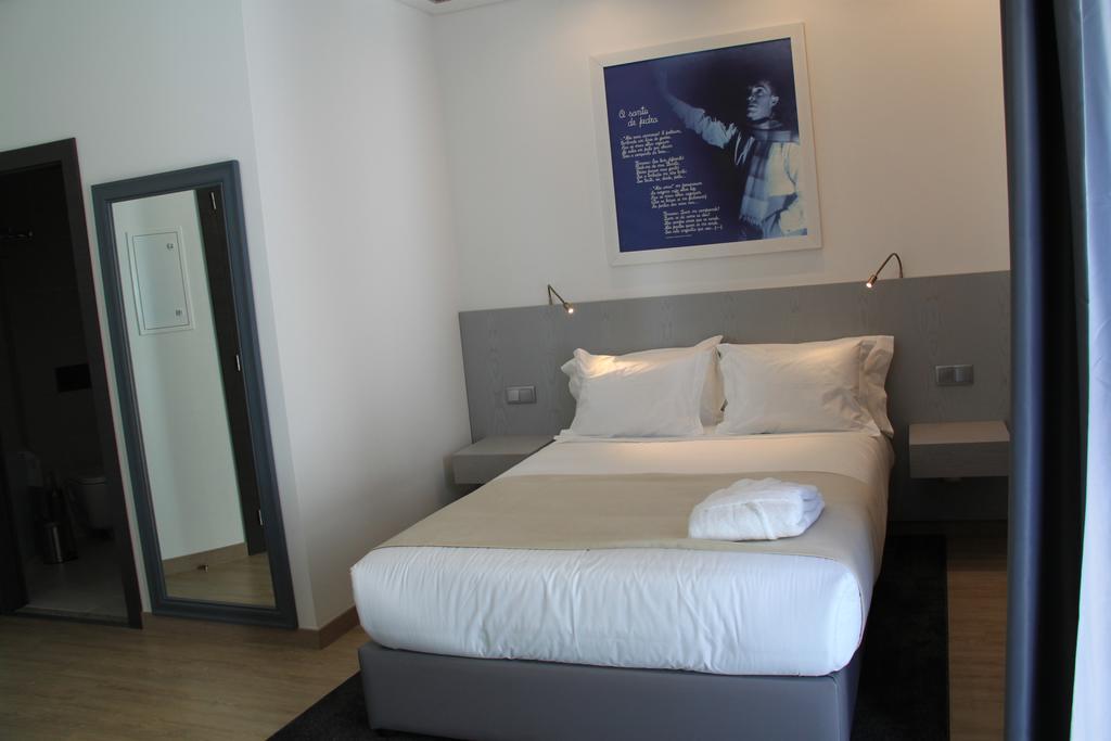 Quarto Duplo