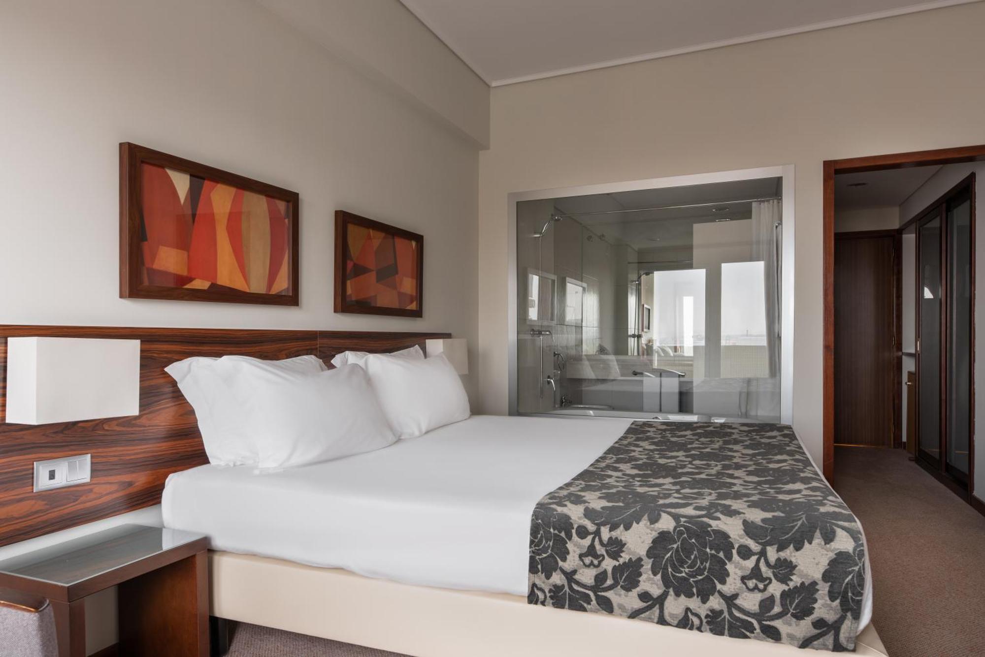 Double or Twin Room Sea View