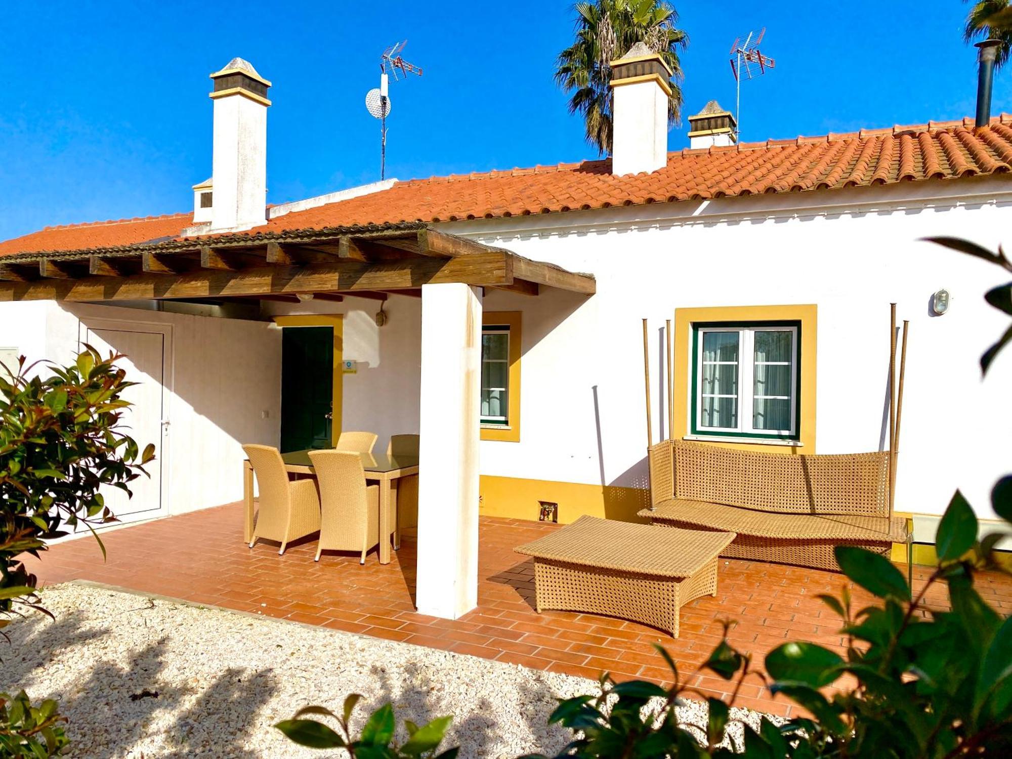 Two-Bedroom Villa Terrace,799574130:JPEG