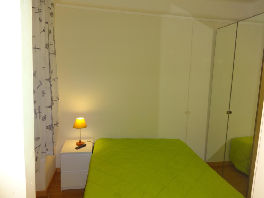 Quarto Triplo com Casa de Banho Partilhada