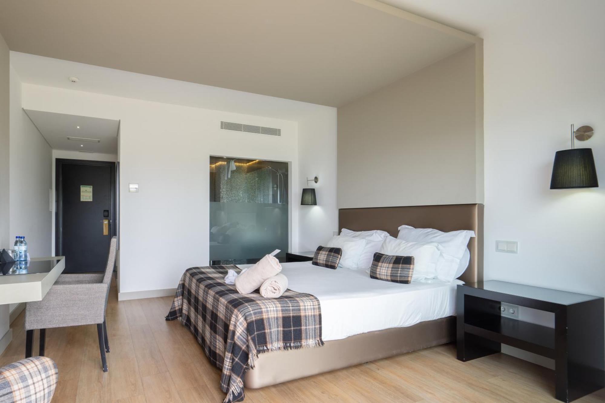 Double Room Terrace River View Ground Floor