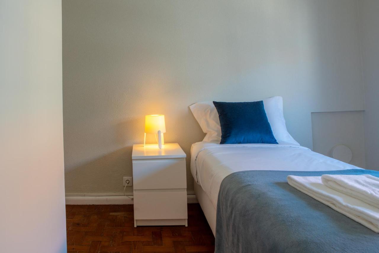 Single Room with Shared Bathroom