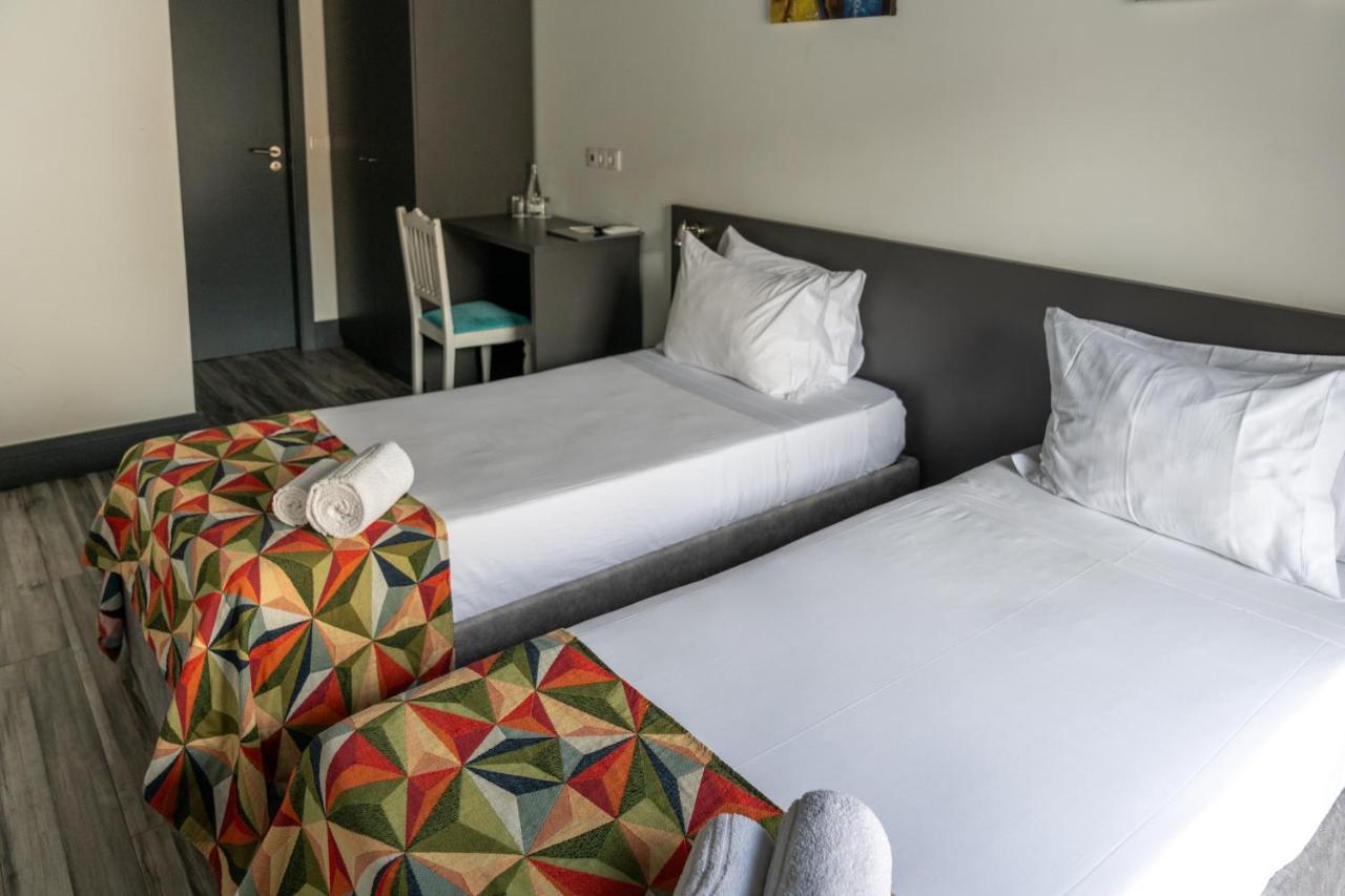 Twin Room,1547238664:JPEG