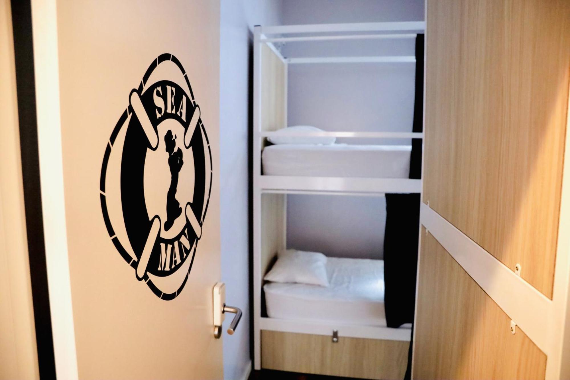 Bed in een Slaapzaal met 8 Bedden
